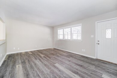 1597 S Hamilton Rd, Columbus, OH 43227 - photo 3