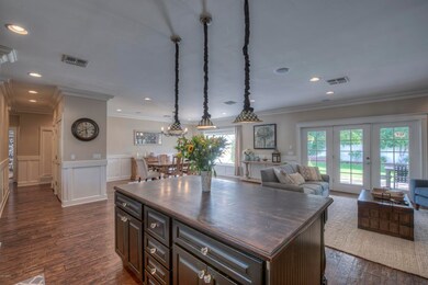 005_Kitchen Island