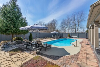 11897 Weathered Edge Dr, Fishers, IN 46037 - photo 2