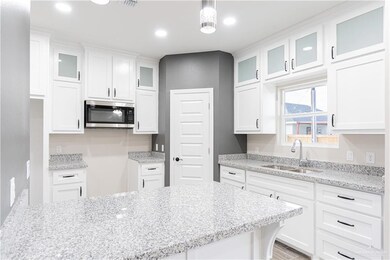 138 E Irvine Ave, Alamo, TX 78516 - photo 4