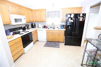 605 Willow Ct, Lansing, KS 66043 - photo 7