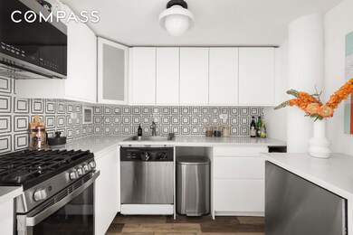 Mercer Square Owners Corp unit C415, New York, NY 10012 - photo 5