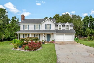 Beautiful 2 story home in Northwoods!