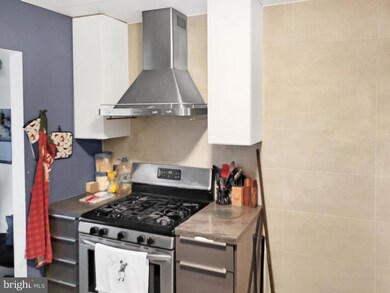 5701 Indian Ct unit 4, Alexandria, VA 22303 - photo 5