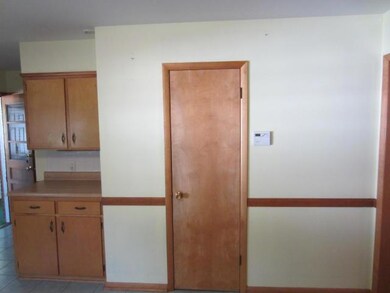 Kitchen-pantry