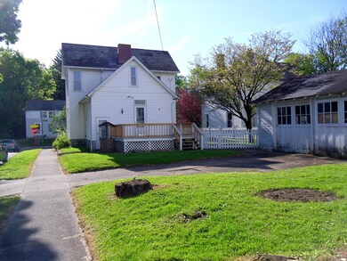 10th rear view deck garage