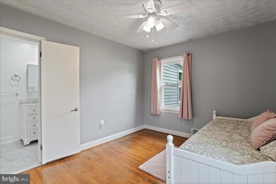 103 S Whissen St, Edinburg, VA 22824 - photo 7