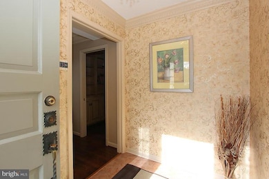 11022 Wickshire Way, Rockville, MD 20852 - photo 3