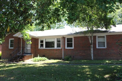 517 Mckellar Dr, Manchester, TN 37355 - photo 2