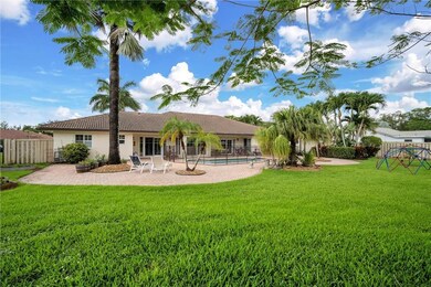 22428 Waterside Dr, Boca Raton, FL 33428 - photo 3