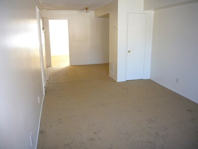 132 Fayette Ave unit B2, Staten Island, NY 10305 - photo 2