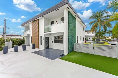 7996 Crespi Blvd unit 4, Miami Beach, FL 33141 - photo 2