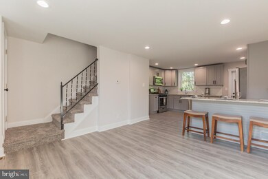 370 Edmonds Ave, Drexel Hill, PA 19026 - photo 3