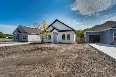 1008 S Smith St, Ennis, TX 75119 - photo 2