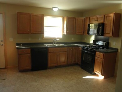 66 - 68 Biddle St unit 1, Springfield, MA 01129 - photo 6