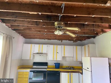 608 Burlington Ct, Edgewood, MD 21040 - photo 6