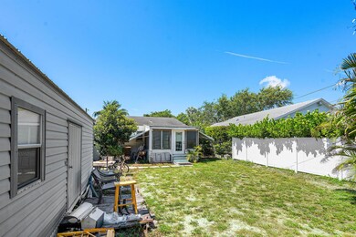 221 NE 10th St, Delray Beach, FL 33444 - photo 6