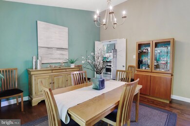 9027 Weatherwood Ct, Vienna, VA 22182 - photo 7