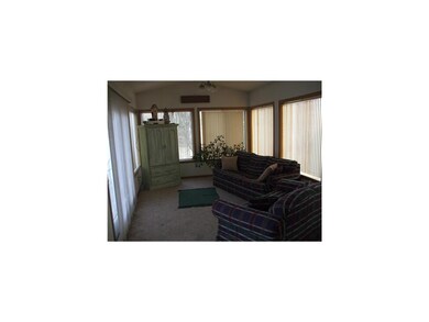 4-Seasons Porch/Room.
