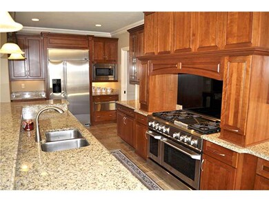 Kitchen. Upgraded SS appliances