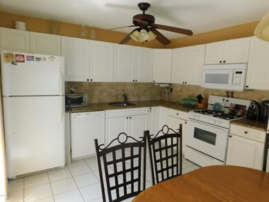 256 Malvine Ave, Staten Island, NY 10309 - photo 7