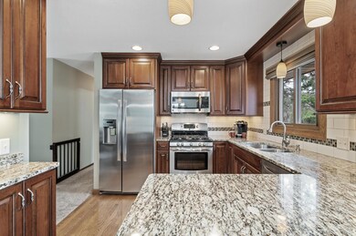 7201 Vinewood Ln N, Osseo, MN 55311 - photo 4