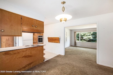 1606 Forest Hills Dr, Okemos, MI 48864 - photo 5