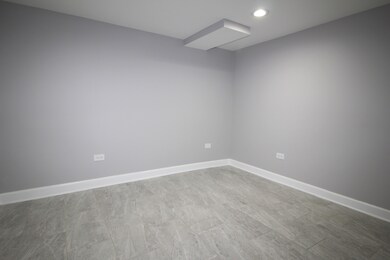 516 Crescent St unit B, Wheaton, IL 60187 - photo 7