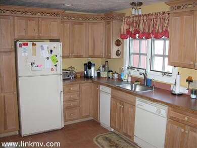 7 Deacon Vincent Way, Edgartown, MA 02539 - photo 4