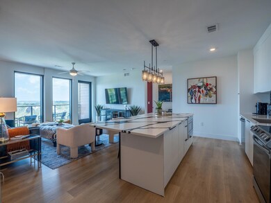 Kitchen with appliances with stainless steel fini