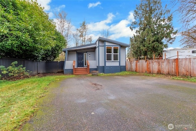 626 291st Street Ct E, Roy, WA 98580 - photo 2