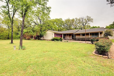 725 Kiowa Dr E, Gainesville, TX 76240 - photo 3