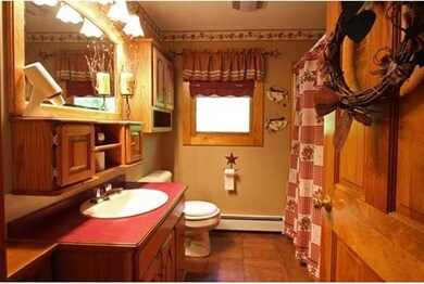 92 Mount Jefferson Rd, Hubbardston, MA 01452 - photo 5