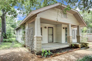 911 Yale St, Houston, TX 77008 - photo 2