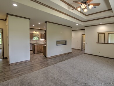 1091 N 4266, Pryor, OK 74361 - photo 6