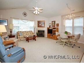 20 Gray Wolf Ln, Hendersonville, NC 28792 - photo 3