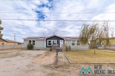 3024 Carver St, Carlsbad, NM 88220 - photo 2