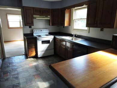 335 Old Coach Rd, Lyndonville, VT 05851 - photo 2