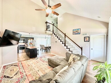 448 Lentz Ln, Mount Washington, KY 40047 - photo 2