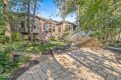 1121 Bayside Ct, Columbus, IN 47201 - photo 2