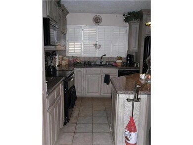 1739 Bara Dr, El Paso, TX 79935 - photo 4