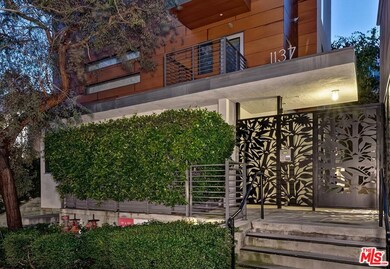 1137 Hacienda Place unit 104, West Hollywood, CA 90069 - photo 4