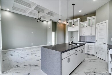 530 Country Club Dr, Alamo, TX 78516 - photo 7