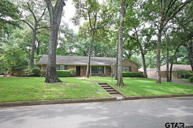 1703 1703 Kensington, Tyler, TX 75703 - photo 2