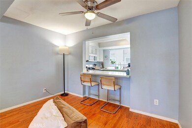 533 Walnut Ave unit 7, Long Beach, CA 90802 - photo 4