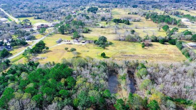 1930 W Sealy St, Alvin, TX 77511 - photo 6