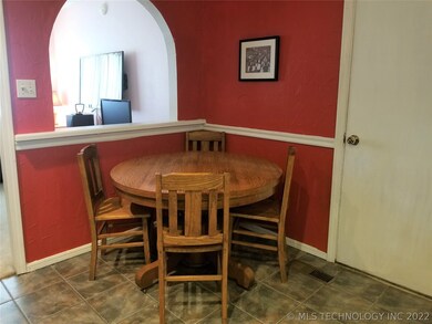 401 S Gum Ave, Broken Arrow, OK 74012 - photo 6