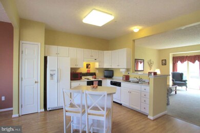 9741 Harvester Cir, Perry Hall, MD 21128 - photo 2