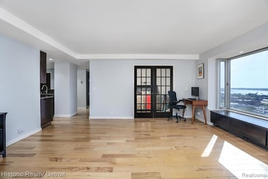 East Cooperative Lafayette unit 1604, Detroit, MI 48207 - photo 4