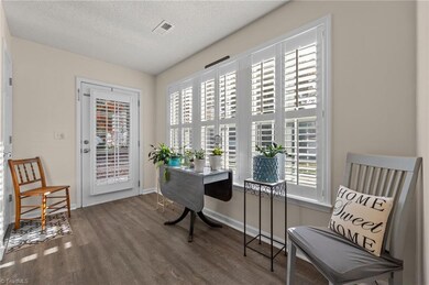 4345 Cedarcroft Ct unit 1D, Greensboro, NC 27409 - photo 4